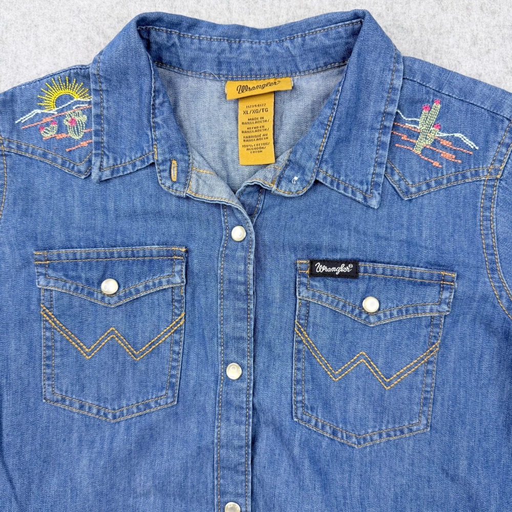 Wrangler Western Snap Denim Shirt Blue Embroidered Desert Cactus XL 112344172